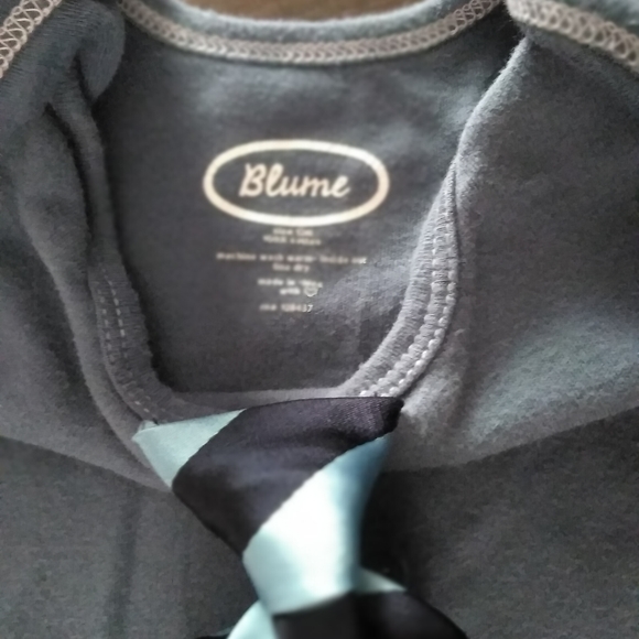 Onsie with tie - Picture 2 of 2